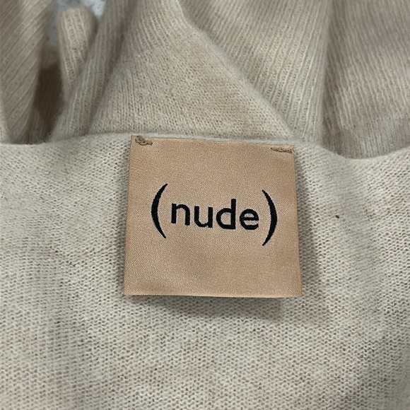 Nude Wool Cashmere V Neck Sweater in Tan - Size 46/US 10 - Picture 7 of 10